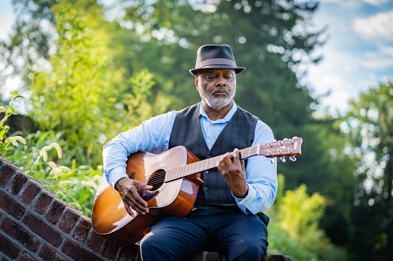 Custom Transfers 4 colours, portrait, music, guitar, africanamerican, nature, musician, instrument, spring, people, man, music, guitar, guitar, people, people, people, people, people, man