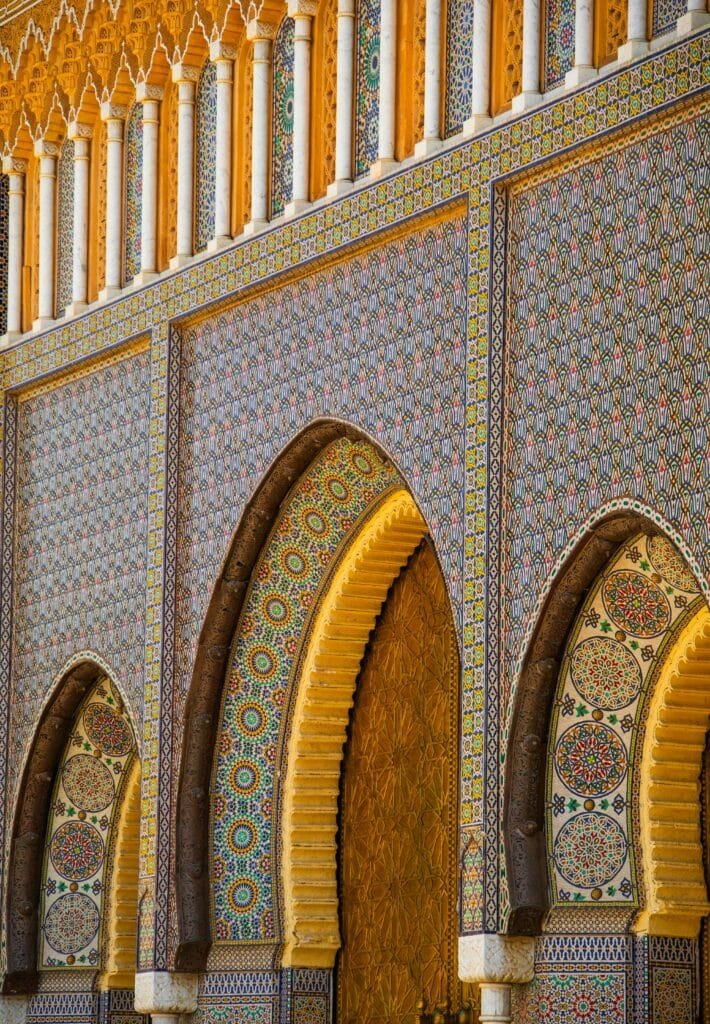 Top Things That Make Fez Special: History & Handicrafts 58 Discover the Royal Palace of Fez, a stunning example of Moroccan architecture, located next to the historic Jewish Mellah — a neighborhood rich in culture and centuries-old coexistence.