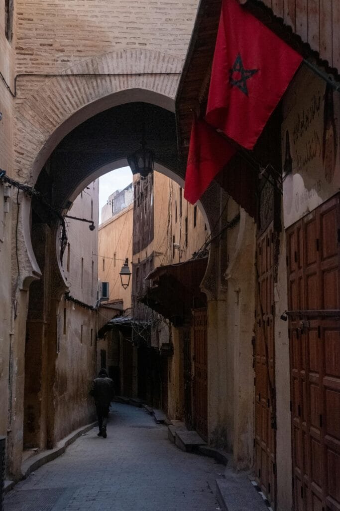 Fez, with its maze-like medina, centuries-old traditions, and vibrant souks, offers a rich and unforgettable travel experience. But just like its winding alleys, the best time to visit can be a bit of a puzzle. Choosing the right season can transform your trip—from merely enjoyable to truly magical.